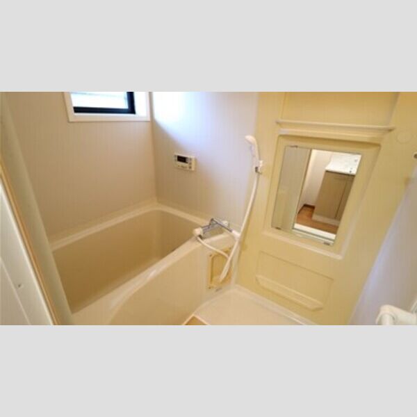 バス (追い焚き給湯式浴室)