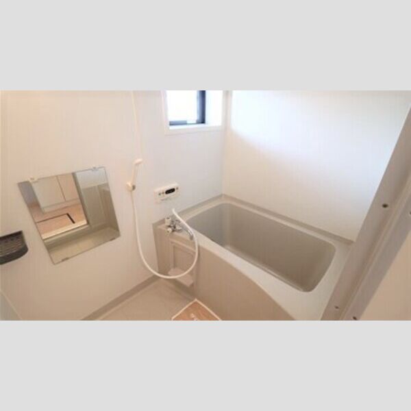 バス (追い焚き給湯式浴室)