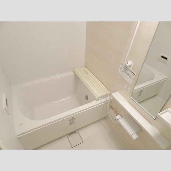 バス (追い焚き給湯式浴室 浴室乾燥機付)