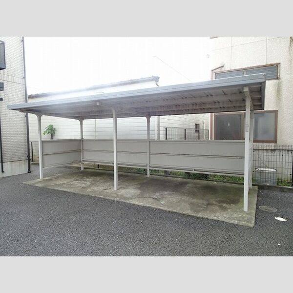 その他 (駐輪場)