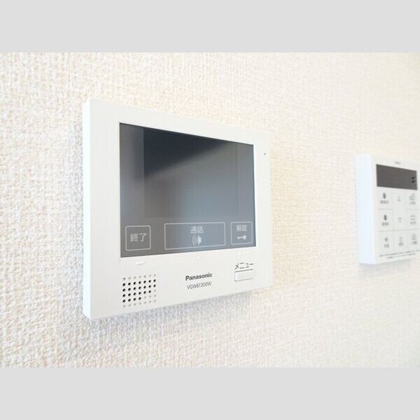 その他設備 (モニター付きインターホン)