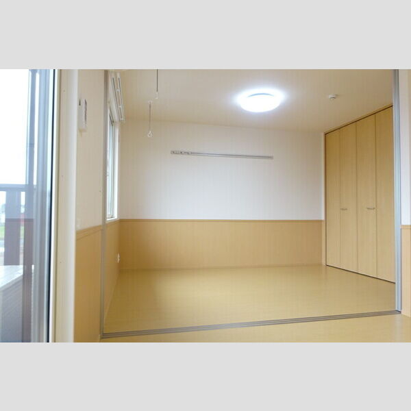 その他 (洋室6帖)