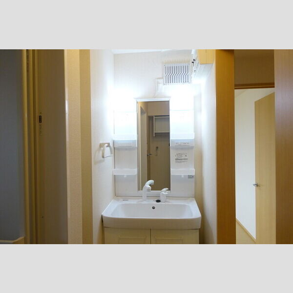 洗面所 (洗髪洗面化粧台)