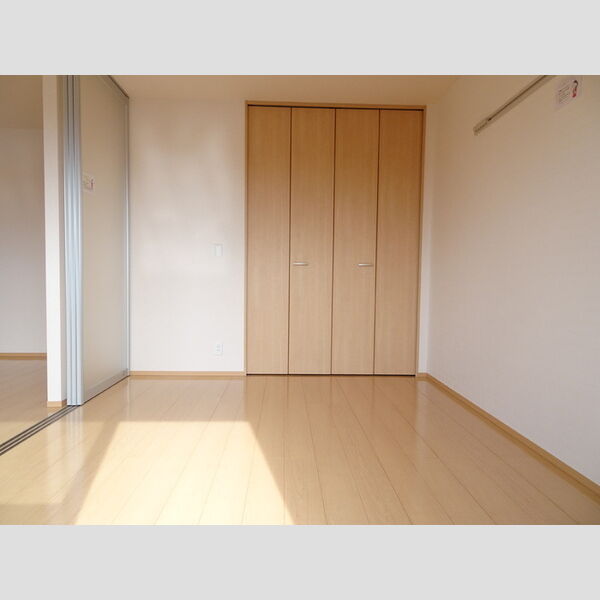 その他 (洋室6帖)