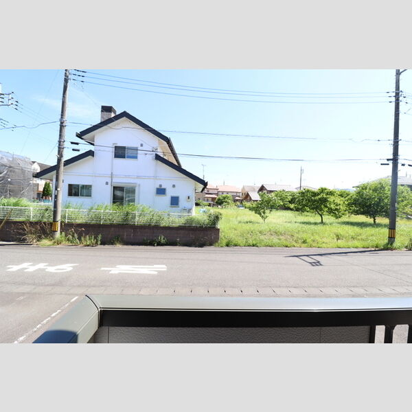 現地周辺 (窓からの風景)