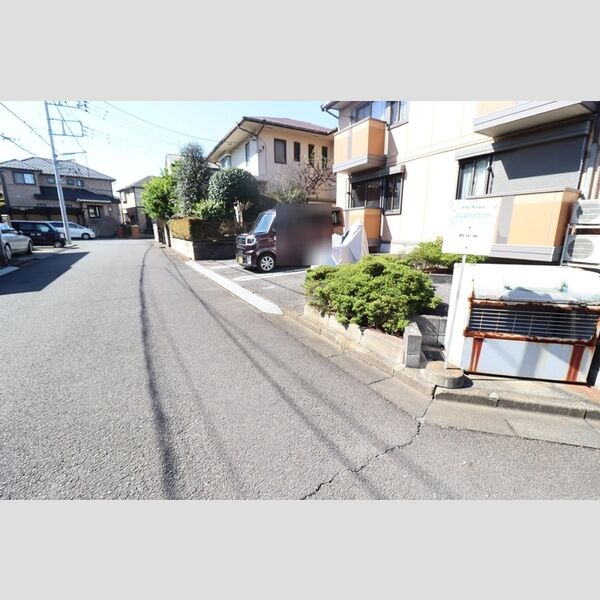 駐車場 (駐車場)