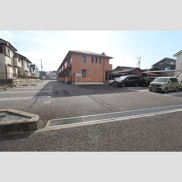 駐車場 (駐車場)