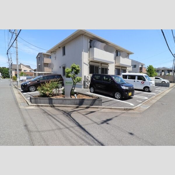 駐車場 (駐車場)