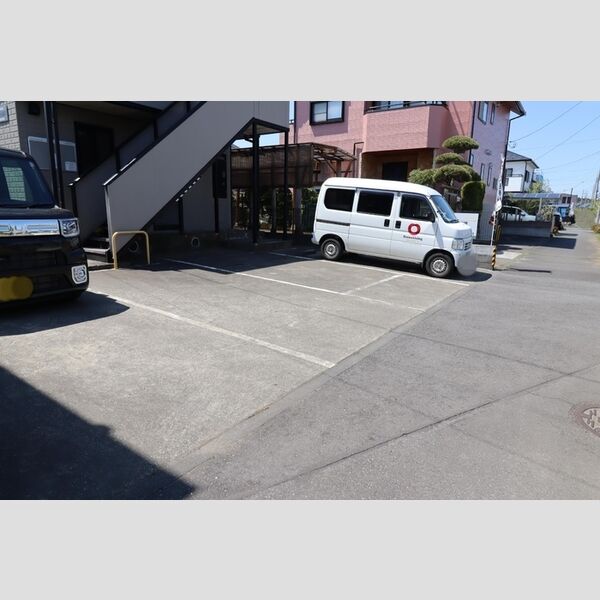 駐車場 (駐車場)