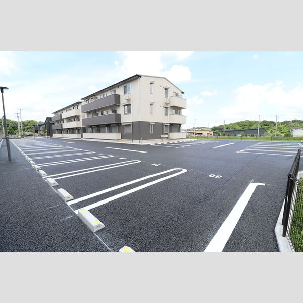 駐車場 (駐車場)
