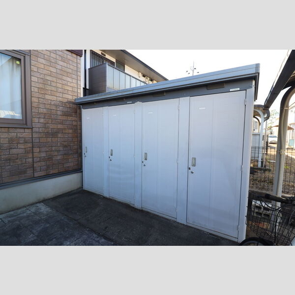 現地周辺 (外部物置(各世帯1箇所ずつ))