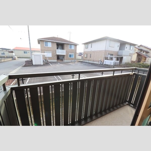 現地周辺 (窓からの風景)