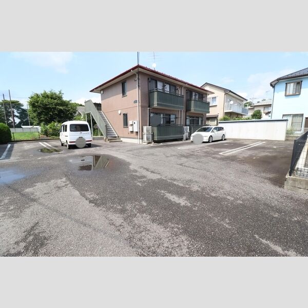 駐車場 (駐車場)