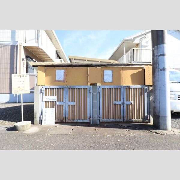 現地周辺 (ゴミ置き場)