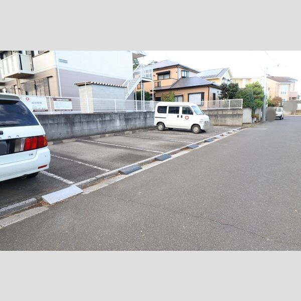 駐車場 (駐車場)