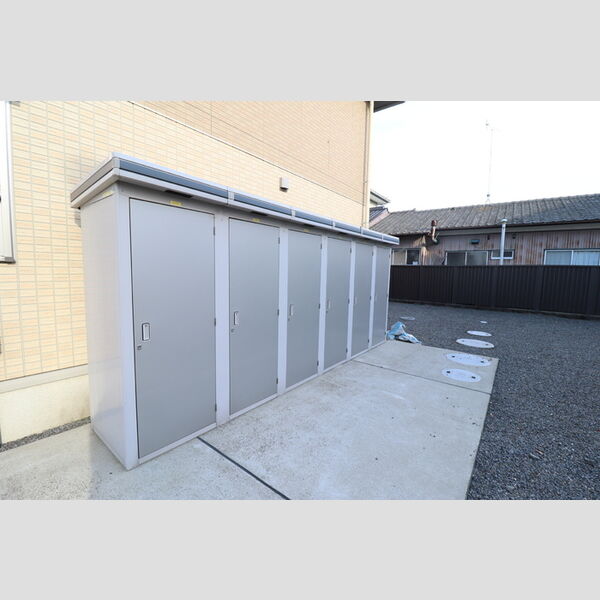 現地周辺 (外部物置(各世帯1箇所ずつ))