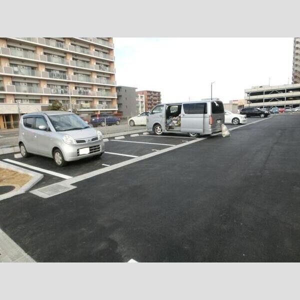 駐車場 (駐車場)
