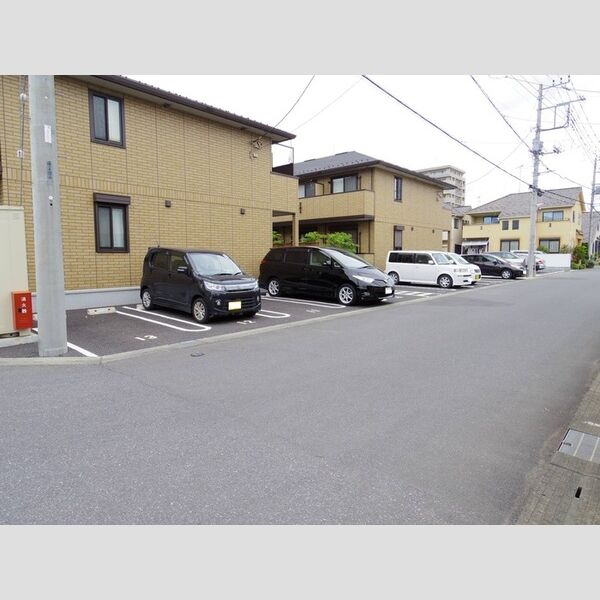 駐車場 (駐車場)