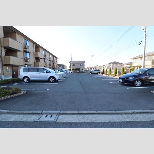 駐車場 (駐車場)