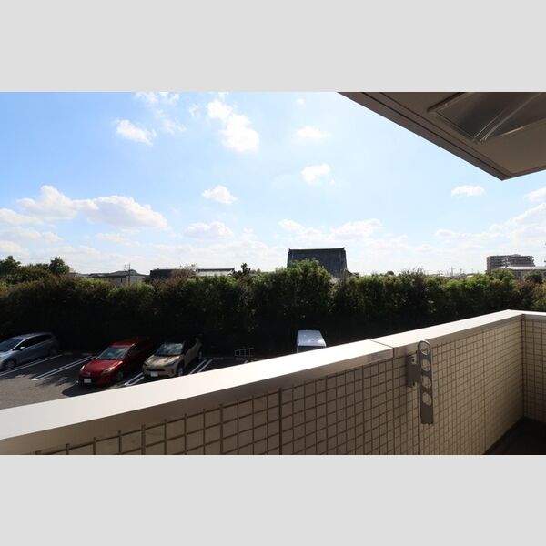 現地周辺 (窓からの風景)