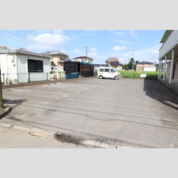 駐車場 (駐車場)