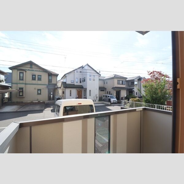 現地周辺 (窓からの風景)