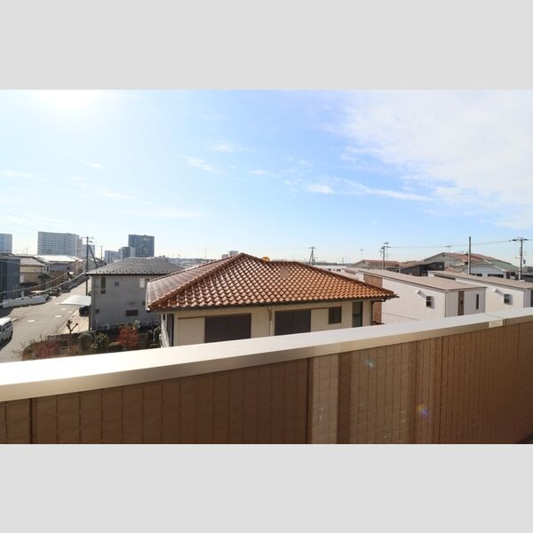 現地周辺 (窓からの風景)