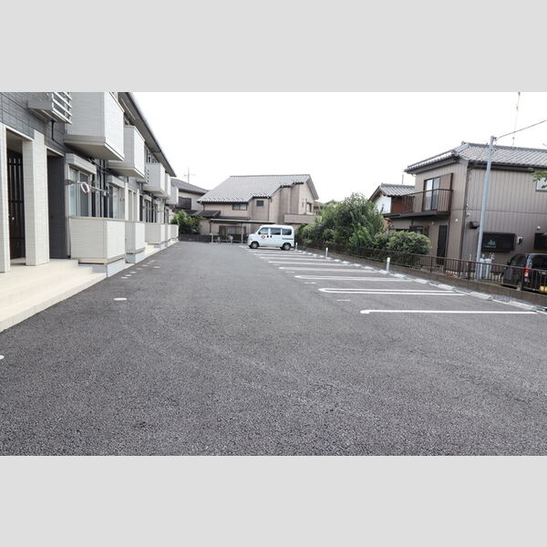 駐車場 (駐車場)