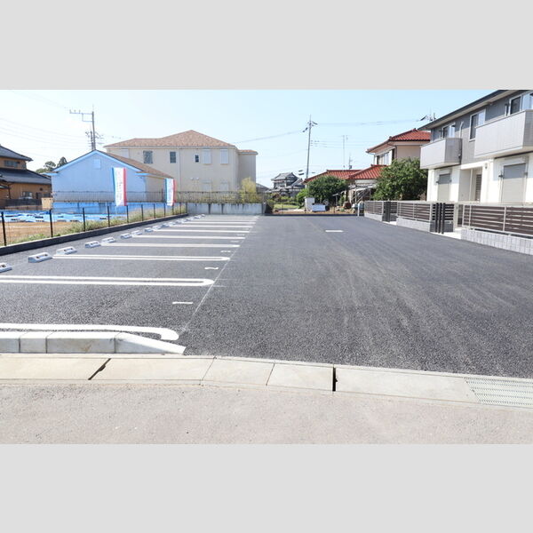 駐車場 (駐車場)
