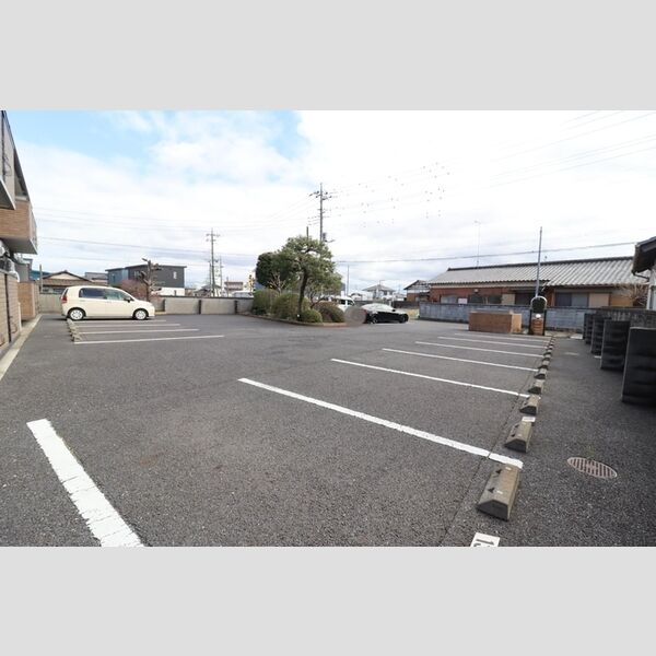 駐車場 (駐車場)