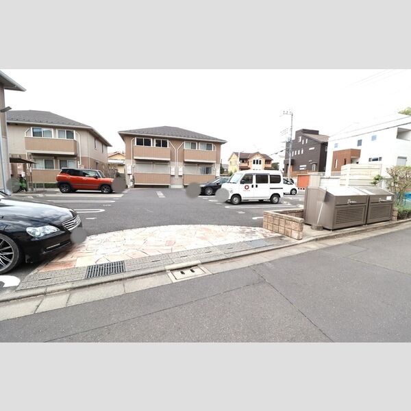 駐車場 (駐車場)