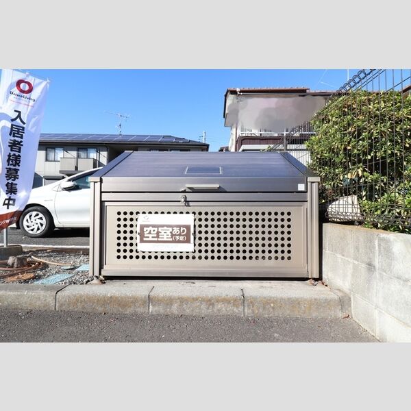 現地周辺 (ゴミストッカー)