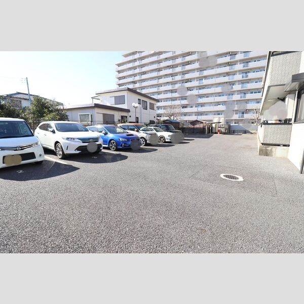 駐車場 (駐車場)