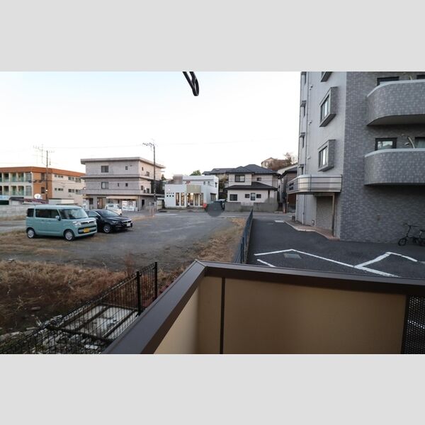 現地周辺 (窓からの風景)