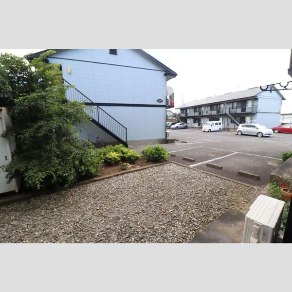 現地周辺 (窓からの風景)