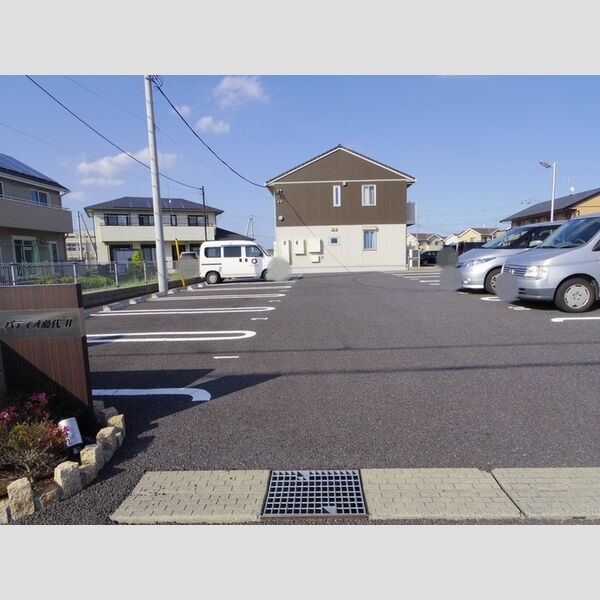 駐車場 (駐車場)