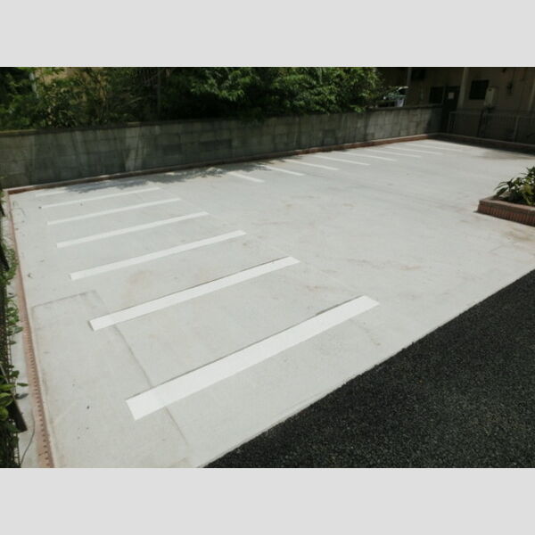駐車場 (バイク置き場)