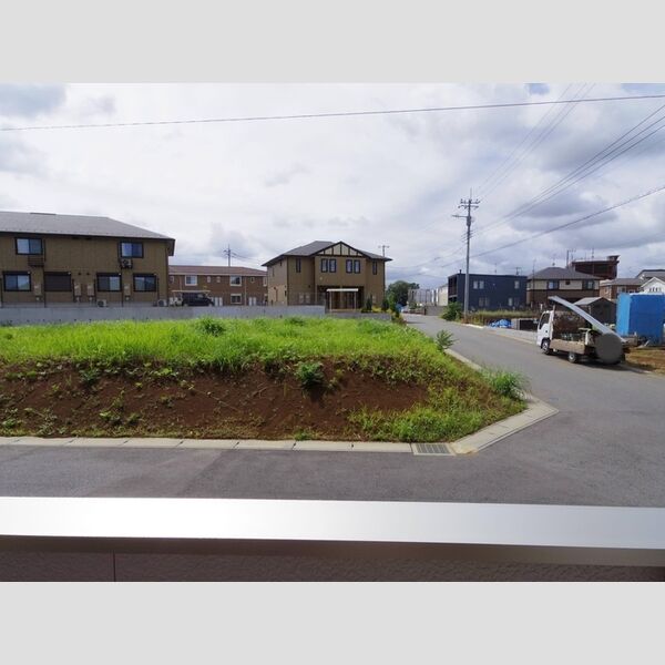 現地周辺 (窓からの風景)