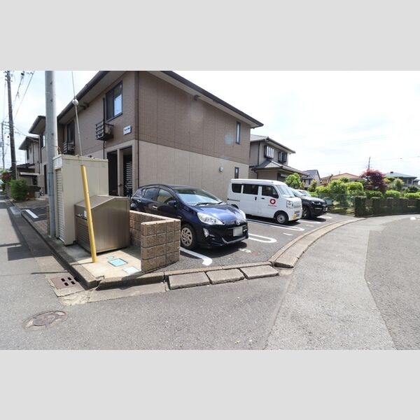 駐車場 (駐車場)