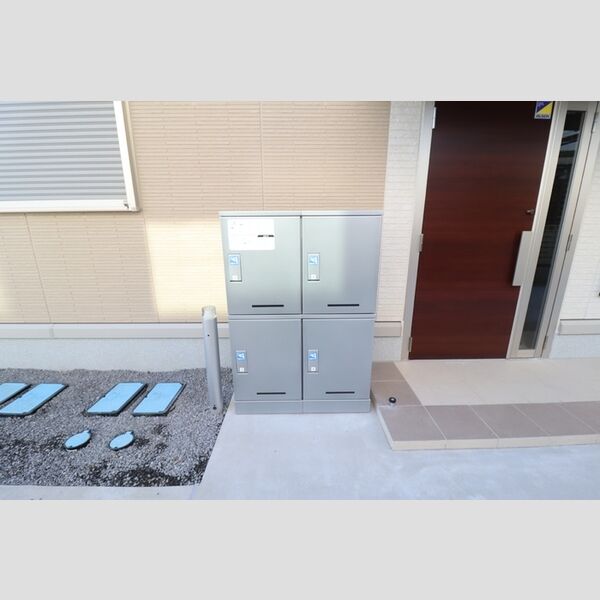 現地周辺 (宅配ボックス)