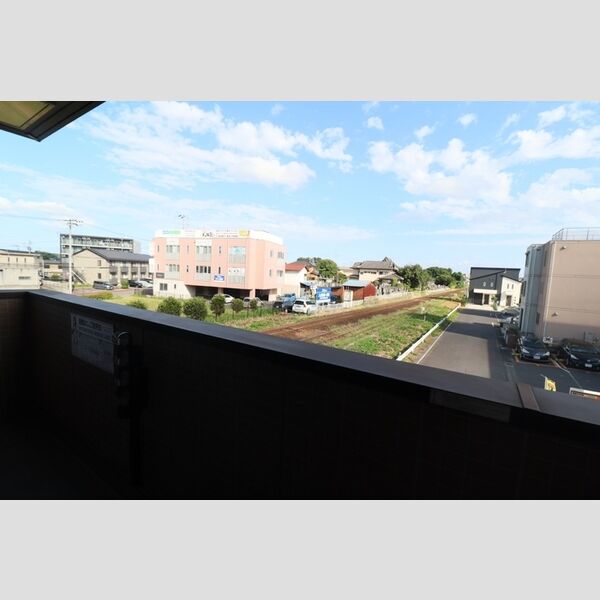 現地周辺 (窓からの風景)