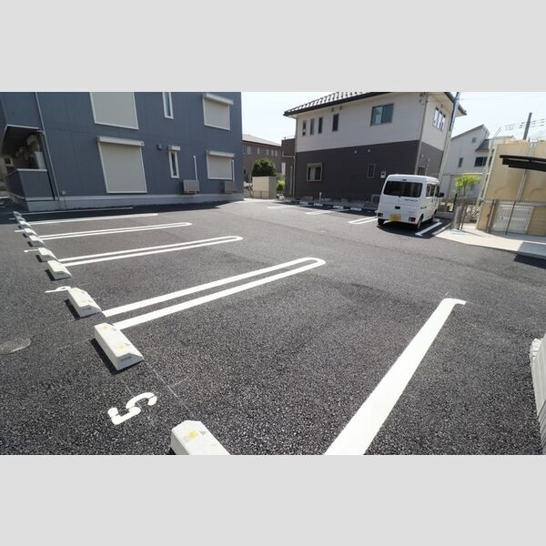 駐車場 (駐車場)