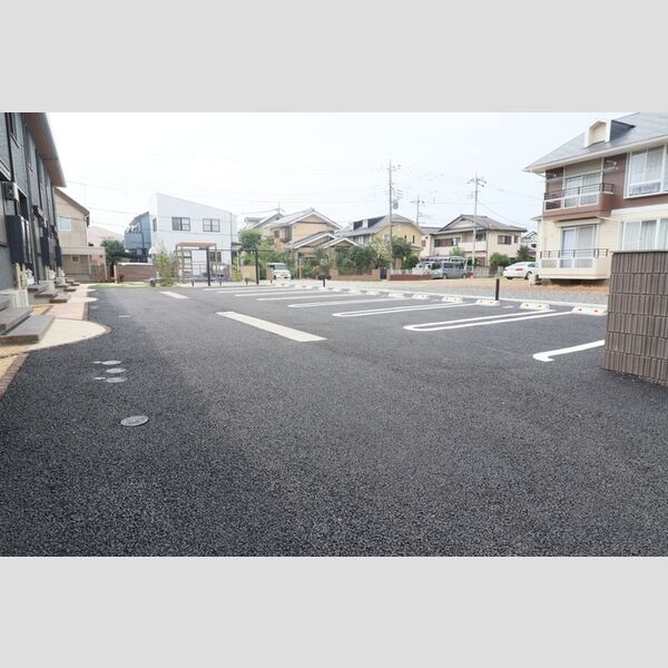 駐車場 (駐車場)