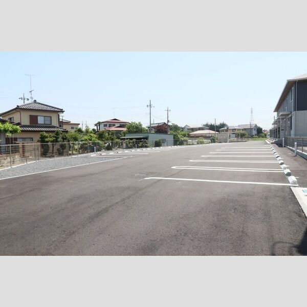駐車場 (駐車場)