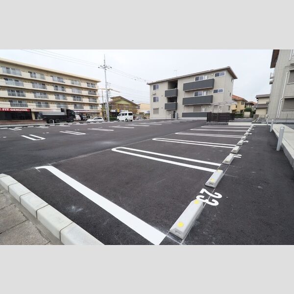 駐車場 (駐車場)