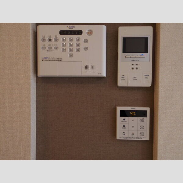 その他設備 (ALSOKホームセキュリティ標準搭載、モニター付インターホン(オートロック仕様))