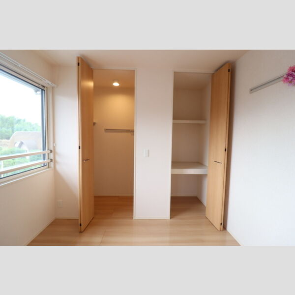 収納 (収納棚、クローゼット)