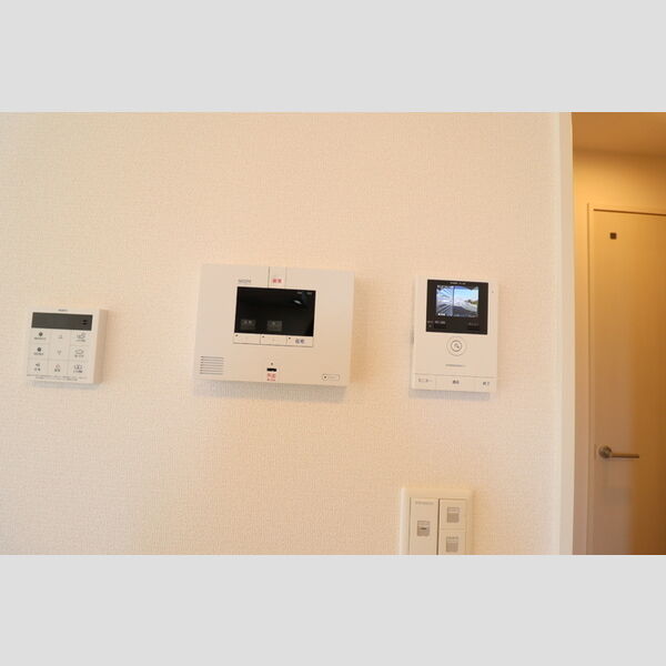 その他設備 (カラーモニター付インターホン(録画機能付)セコムホームセキュリティ標準搭載)