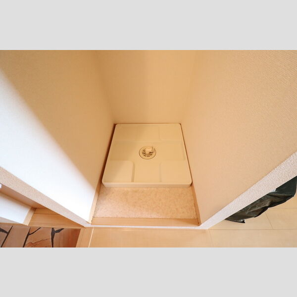 その他 (洗濯機置き場)