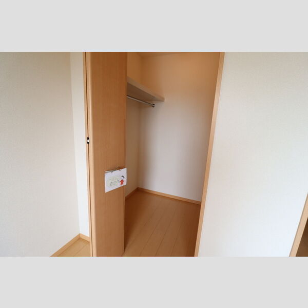 収納 (ウォークインクローゼット仕様)